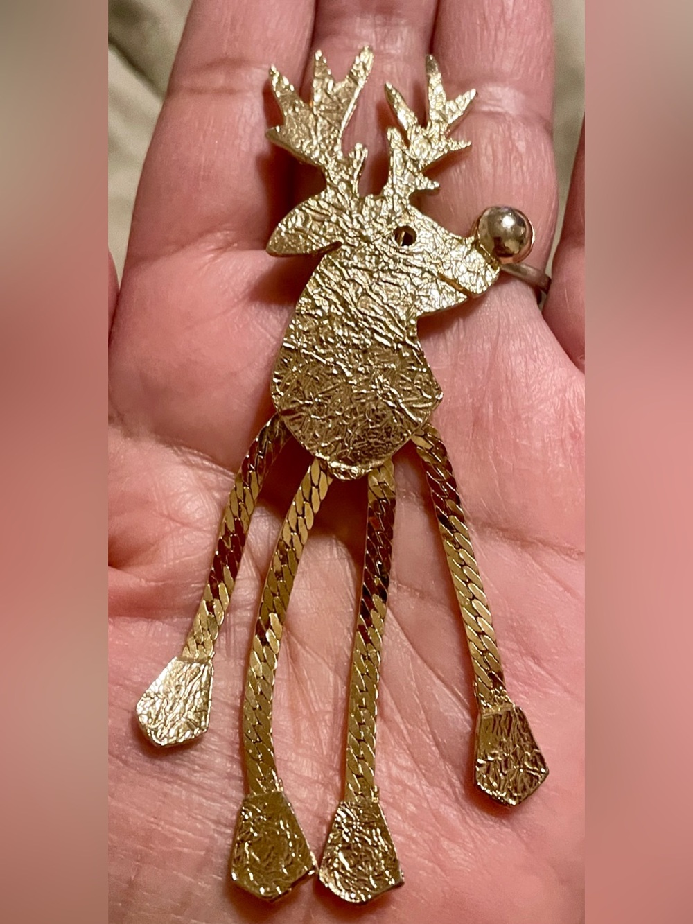Gold Reindeer Brooch – Textured Gold-Tone Women’s Jewelry